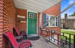 1241 Cochran Rd, Mt Lebanon, PA 15243