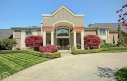 38371 Huron Pointe, Harrison Twp, MI 48045-2838