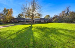 6802 NW Grand Boulevard, Nichols Hills, OK 73116