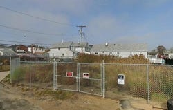21 Bayview Avenue, Howard Beach, NY 11414