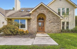 1675 COUNTRY LANE, DUNEDIN, FL 34698