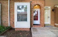 13893 OYSTER POINT Court, CHANTILLY, VA 20151