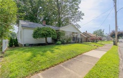 37 4th Street NE, Navarre, OH 44662