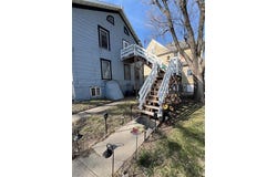 366 7TH Avenue SW, Cedar Rapids, IA 52404