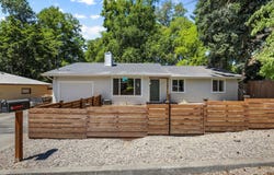 1058 SE Clarey Avenue, Grants Pass, OR 97526