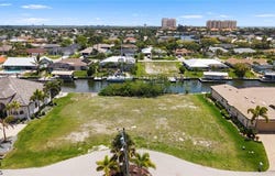 5347 SW 11th Avenue, Cape Coral, FL 33914
