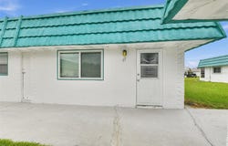 205 KINGS Boulevard, SUN CITY CENTER, FL 33573