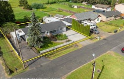 3425 PENNSYLVANIA St, Longview, WA 98632