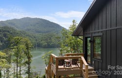 192 Lakeview Trail, Bryson City, NC 28713