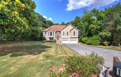 18 FOXFIRE Lane SW, Cartersville, GA 30120