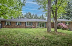 19494 Oakwood Dr, Abingdon, VA 24211