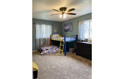 11091 Milnes Rd, Jonesville, MI 49250
