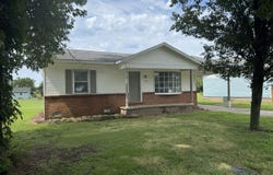 1334 Shelby Ave, Sikeston, MO 63801