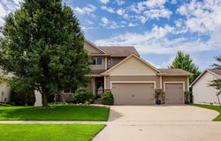 15176 Bryn Mawr Drive, Clive, IA 50325