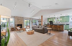9706 Woodshire DR, Austin, TX 78748