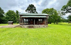 5480 Old Petty Ln,, De Valls Bluff, AR 72041
