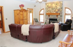130 Longview Circle, North Lima, OH 44452