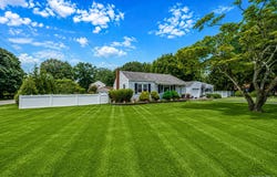 19 Ridgeley Road, Smithtown, NY 11787