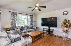 52 Pullman Street, Manchester, NH 03103