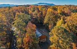 3613 Old Mountain Rd, Sevierville, TN 37876