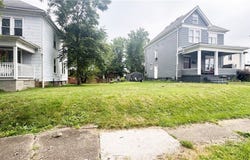 1217 Oregon Ave, Steubenville, OH 43952
