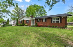 1823 Westridge Drive, Cape Girardeau, MO 63701