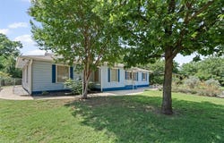 106 Oakwood Drive, Keene, TX 76059