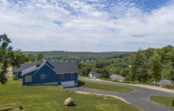 11-R Upper Kensington Drive, East Lyme, CT 06333