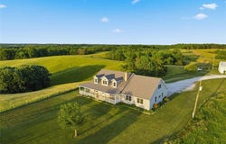 30998 Gifford Trail, La Plata, MO 63549