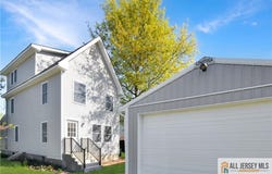 24 John Street, Helmetta, NJ 08828