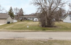 CANAL Street, BERLIN, WI 54923