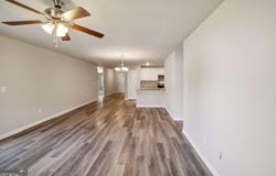 112 W Lexington, Griffin, GA 30223