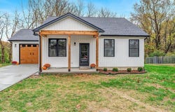 60 Cedar Brook Drive, Pacific, MO 63069