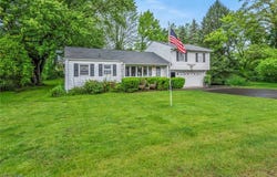 6880 ROOT, NORTH RIDGEVILLE, OH 44039