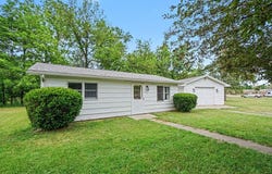 430 11th Avenue, Three Rivers, MI 49093