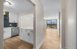 711 S River Road, Des Plaines, IL 60016