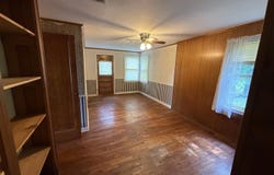 126 Slater St, Marshall, MO 65340