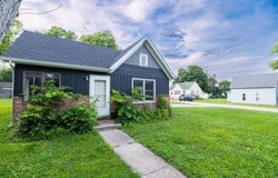 321 E TAZEWELL Street, Tremont, IL 61568