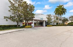 1455 N Park Dr, Weston, FL 33326