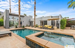 641 Dunes Ct, Palm Springs, CA 92264