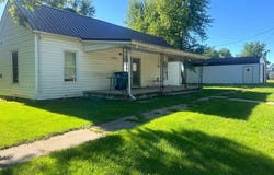 210 S 2nd Street, Browning, MO 64630