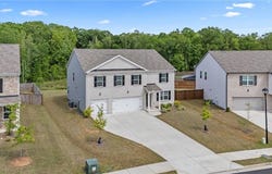 2725 Piper Drive, Atlanta, GA 30331