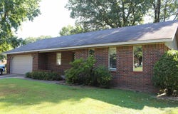 1305 Eric Drive, Paragould, AR 72450