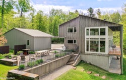 103 Long View Dr, Becket, MA 01223