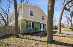 745 HAWTHORNE Drive, Bloomfield Hills, MI 48304