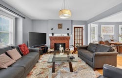 962 Pleasant St, Worcester, MA 01602