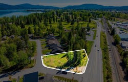 55 Carnelian Ave, Ponderay, ID 83852