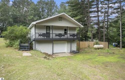 4331 W Stevenson Lake Road, Lake, MI 48632-8885