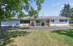 2430 W Choctaw Drive, London, OH 43140