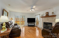 200 Newman Drive, Hendersonville, NC 28792